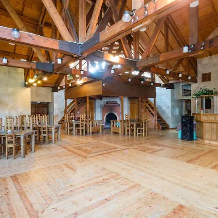 krevet i doručak Kuivoja Center 3*